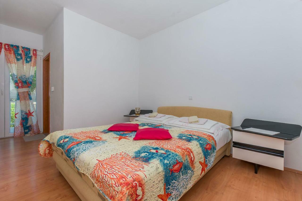 Apartments Kristina Omiš Eksteriør billede