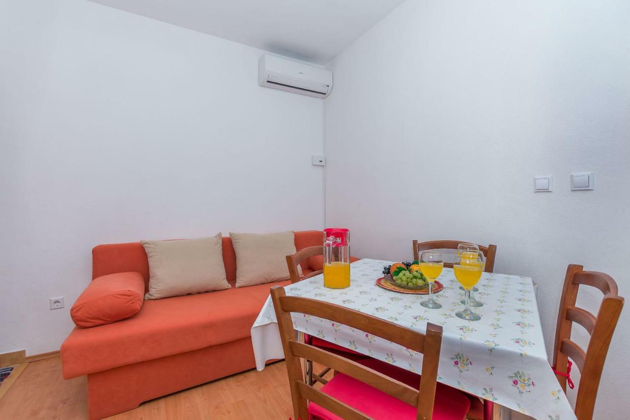 Apartments Kristina Omiš Eksteriør billede