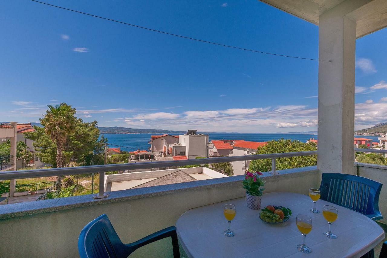 Apartments Kristina Omiš Eksteriør billede