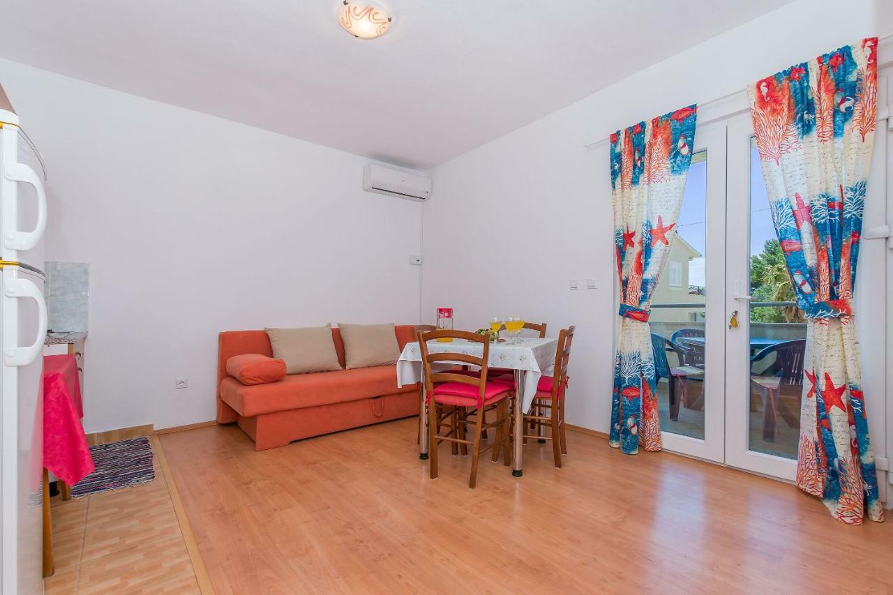 Apartments Kristina Omiš Eksteriør billede